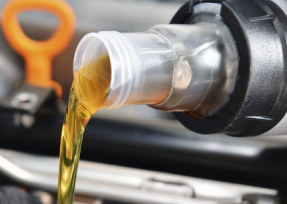 Как часто нужно менять моторное масло?